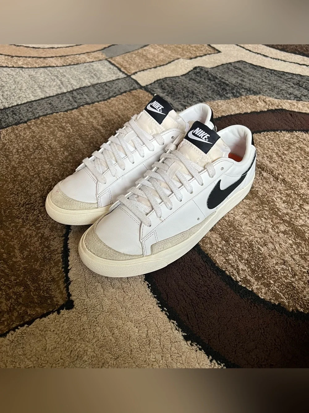 Women’s Nike Blazer Low '77 Vintage sneakers Size 8.5